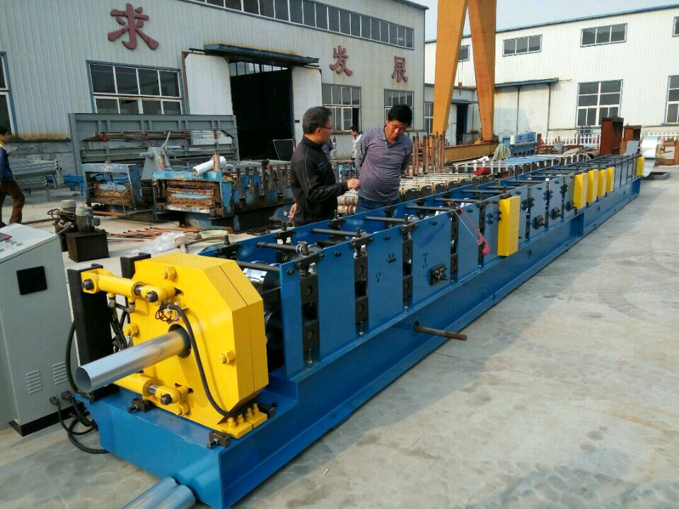 20161011张辛豪匈牙利落水管机器照片 (1).jpg